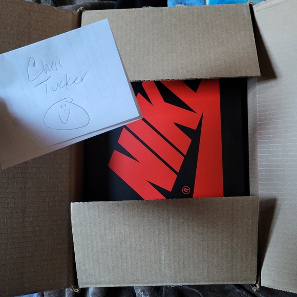 Black gold jordan 1s - Picture 3 of 3